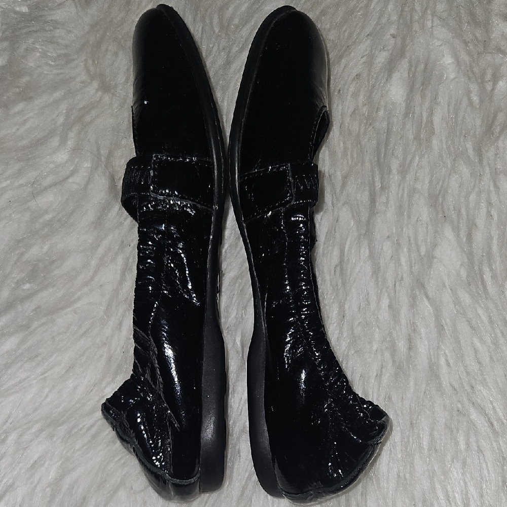 Women's Patent Black Mary Jane Flats with Strap - Picture 8 of 11